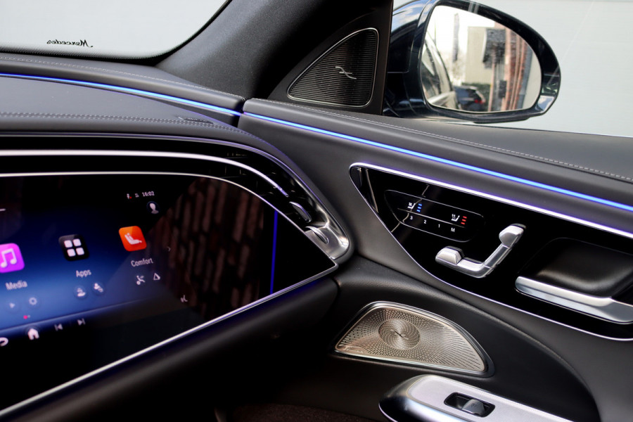 Mercedes-Benz E-Klasse 450 d 4MATIC AMG Line | Hyperscreen | Luchtvering | Achterasbesturing | Standkachel | Nappa Leder | Stoelventilatie | Trekhaak | Distronic+ | HUD | Massage | 3D-Display |