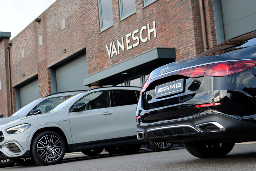 Mercedes-Benz E-Klasse 450 d 4MATIC AMG Line | Hyperscreen | Luchtvering | Achterasbesturing | Standkachel | Nappa Leder | Stoelventilatie | Trekhaak | Distronic+ | HUD | Massage | 3D-Display |