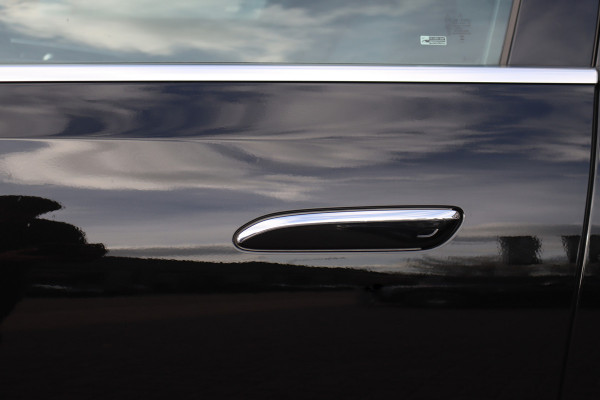 Mercedes-Benz E-Klasse 450 d 4MATIC AMG Line | Hyperscreen | Luchtvering | Achterasbesturing | Standkachel | Nappa Leder | Stoelventilatie | Trekhaak | Distronic+ | HUD | Massage | 3D-Display |