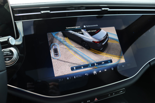 Mercedes-Benz E-Klasse 450 d 4MATIC AMG Line | Hyperscreen | Luchtvering | Achterasbesturing | Standkachel | Nappa Leder | Stoelventilatie | Trekhaak | Distronic+ | HUD | Massage | 3D-Display |