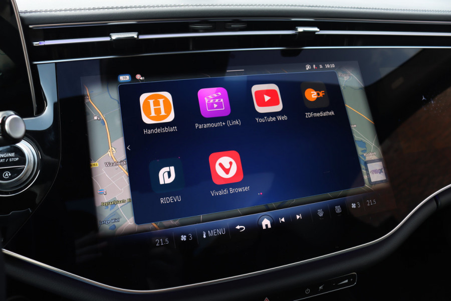 Mercedes-Benz E-Klasse 450 d 4MATIC AMG Line | Hyperscreen | Luchtvering | Achterasbesturing | Standkachel | Nappa Leder | Stoelventilatie | Trekhaak | Distronic+ | HUD | Massage | 3D-Display |