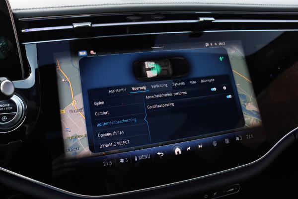 Mercedes-Benz E-Klasse 450 d 4MATIC AMG Line | Hyperscreen | Luchtvering | Achterasbesturing | Standkachel | Nappa Leder | Stoelventilatie | Trekhaak | Distronic+ | HUD | Massage | 3D-Display |