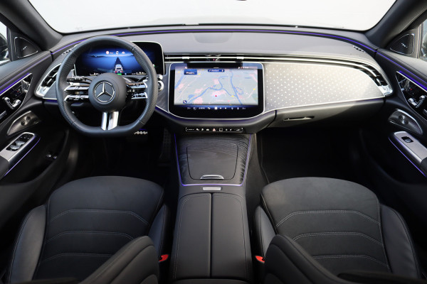 Mercedes-Benz E-Klasse Estate 300 e AMG Line | Distronic+ | Memory | Burmester | Surround Camera | Trekhaak | Digital Light | Keyless Go | Nightpakket |