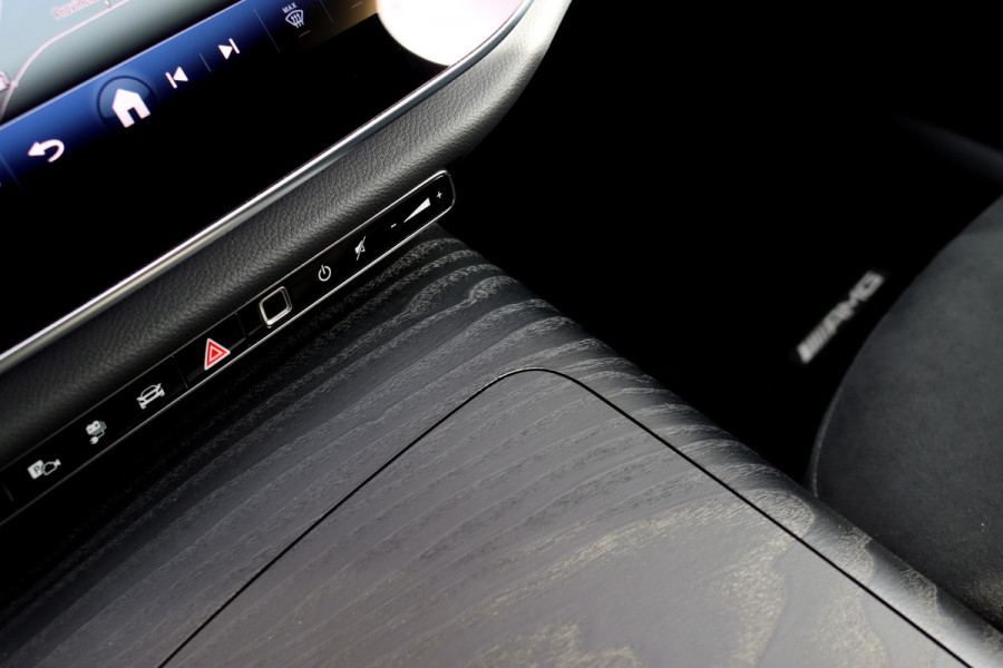 Mercedes-Benz E-Klasse Estate 300 e AMG Line | Distronic+ | Memory | Burmester | Surround Camera | Trekhaak | Digital Light | Keyless Go | Nightpakket |