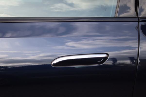 Mercedes-Benz E-Klasse Estate 300 e AMG Line | Distronic+ | Memory | Burmester | Surround Camera | Trekhaak | Digital Light | Keyless Go | Nightpakket |