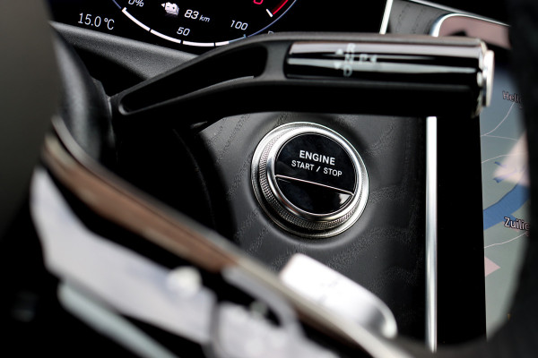 Mercedes-Benz E-Klasse Estate 300 e AMG Line | Distronic+ | Memory | Burmester | Surround Camera | Trekhaak | Digital Light | Keyless Go | Nightpakket |