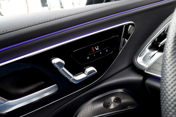 Mercedes-Benz E-Klasse Estate 300 e AMG Line | Distronic+ | Memory | Burmester | Surround Camera | Trekhaak | Digital Light | Keyless Go | Nightpakket |