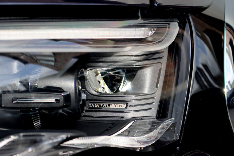 Mercedes-Benz E-Klasse Estate 300 e AMG Line | Distronic+ | Memory | Burmester | Surround Camera | Trekhaak | Digital Light | Keyless Go | Nightpakket |