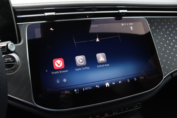 Mercedes-Benz E-Klasse Estate 300 e AMG Line | Distronic+ | Memory | Burmester | Surround Camera | Trekhaak | Digital Light | Keyless Go | Nightpakket |