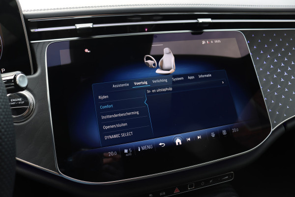 Mercedes-Benz E-Klasse Estate 300 e AMG Line | Distronic+ | Memory | Burmester | Surround Camera | Trekhaak | Digital Light | Keyless Go | Nightpakket |