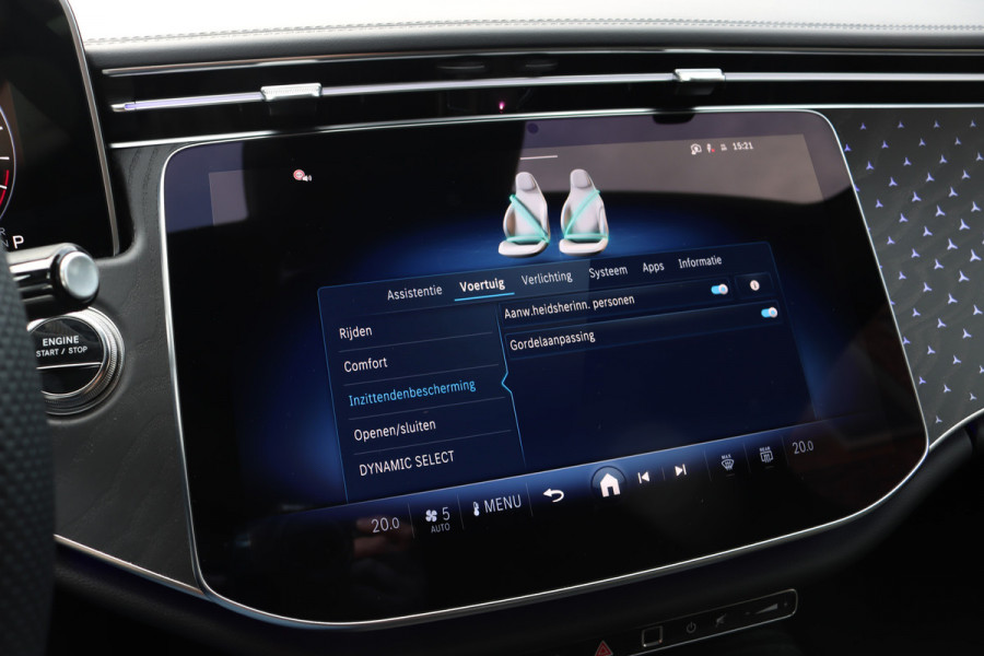 Mercedes-Benz E-Klasse Estate 300 e AMG Line | Distronic+ | Memory | Burmester | Surround Camera | Trekhaak | Digital Light | Keyless Go | Nightpakket |