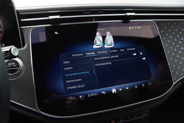 Mercedes-Benz E-Klasse Estate 300 e AMG Line | Distronic+ | Memory | Burmester | Surround Camera | Trekhaak | Digital Light | Keyless Go | Nightpakket |