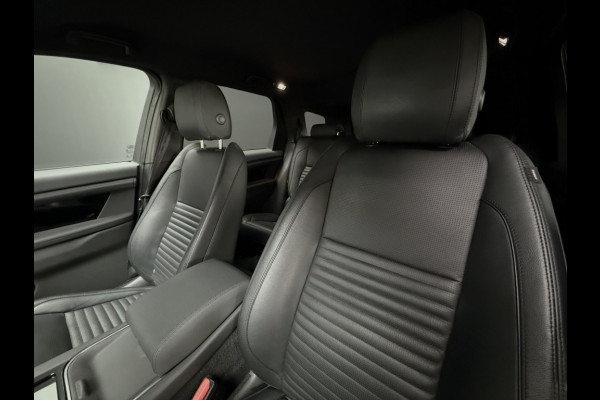 Land Rover Discovery Sport P300e S Black Pack stuur/stoel verw/360° camera trekhaak