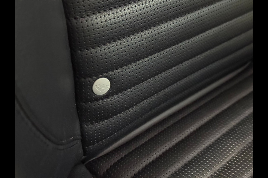 Land Rover Discovery Sport P300e S Black Pack stuur/stoel verw/360° camera trekhaak