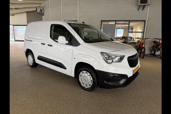 Opel Combo 1.5D L1H1 Edition / vaste prijs rijklaar € 10.950 ex btw / lease vanaf € 185 / euro 6 / bpm vrij / airco / cruise control / schuifdeur / comfort stoelen !