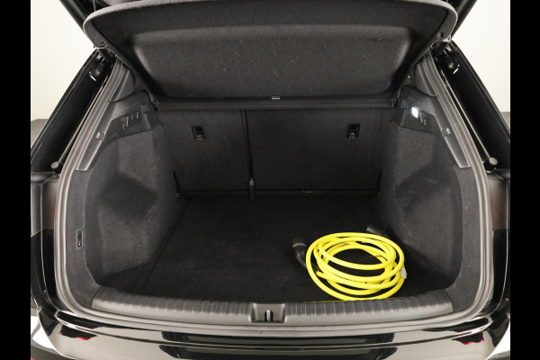 Audi Q4 e-tron 45 quattro S edition 77 kWh 265pk | Sonos | Warmtepomp | Matrix LED | Assistentiepakket