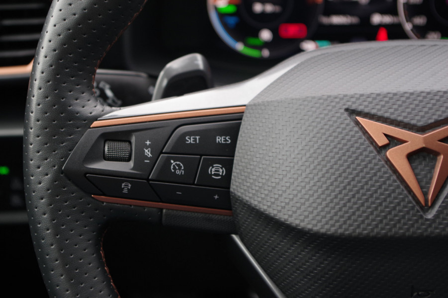 CUPRA Formentor 1.4 TSI e-Hybrid 204 PK Essential PHEV, Adap. Cruise Control, Half-Leder