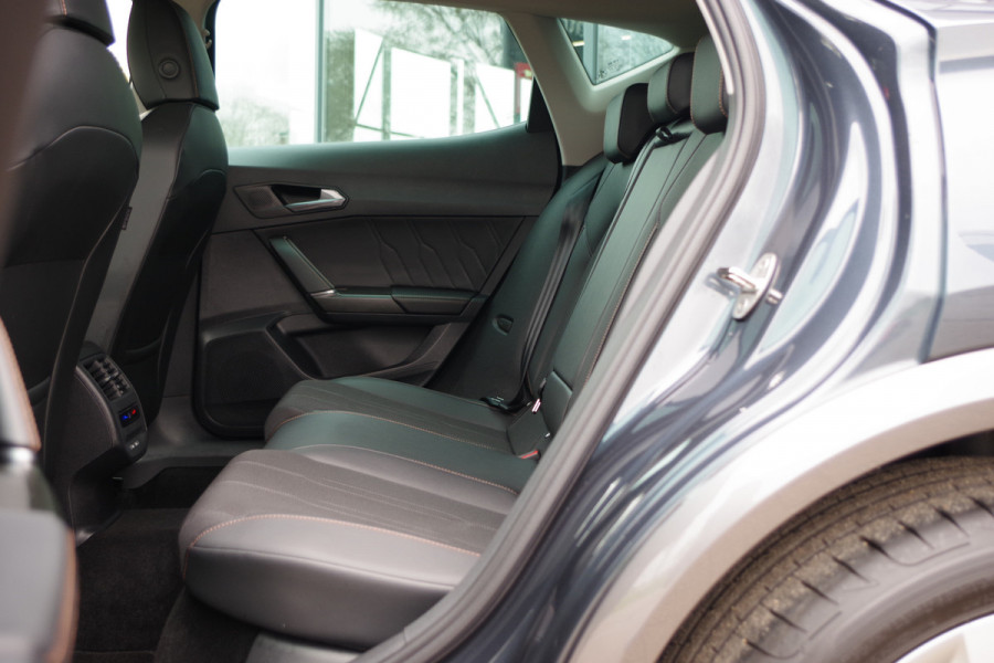 CUPRA Formentor 1.4 TSI e-Hybrid 204 PK Essential PHEV, Adap. Cruise Control, Half-Leder