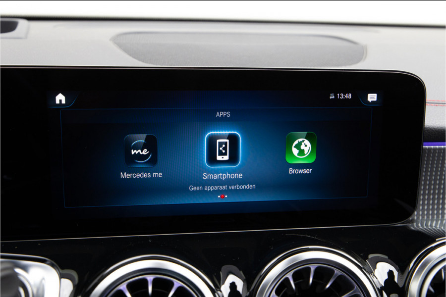 Mercedes-Benz EQB 250+ AMG Premium, Pano, 7 persoons, Head-up, Memory, Key-Less