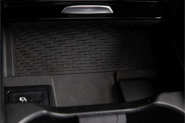 Mercedes-Benz EQB 250+ AMG Premium, Pano, 7 persoons, Head-up, Memory, Key-Less