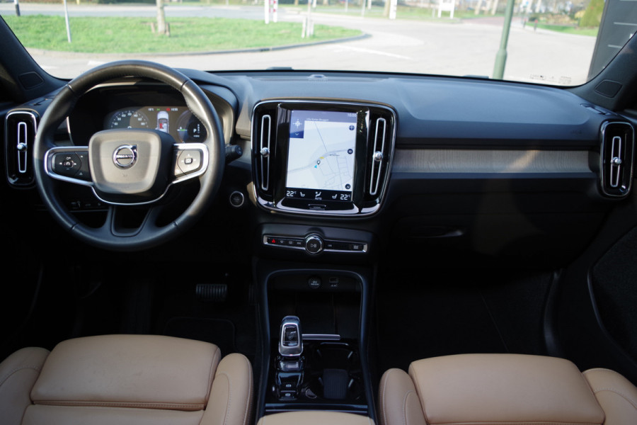 Volvo XC40 1.5 T5 Recharge 262 PK Inscription PHEV, Leder, Panoramadak, Winterpakket, H/K Sound,