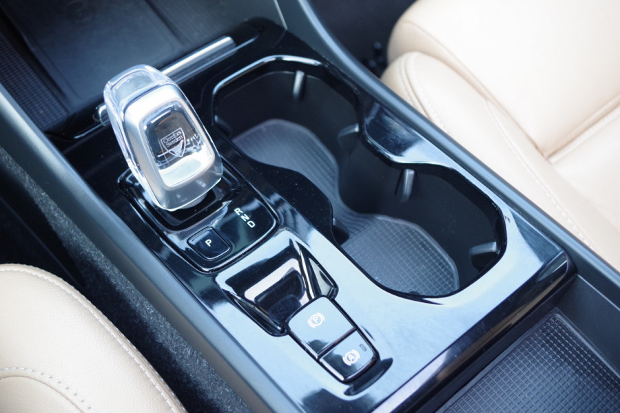 Volvo XC40 1.5 T5 Recharge 262 PK Inscription PHEV, Leder, Panoramadak, Winterpakket, H/K Sound,