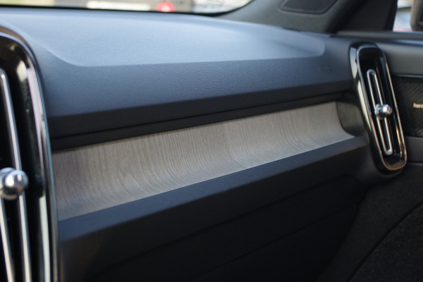 Volvo XC40 1.5 T5 Recharge 262 PK Inscription PHEV, Leder, Panoramadak, Winterpakket, H/K Sound,