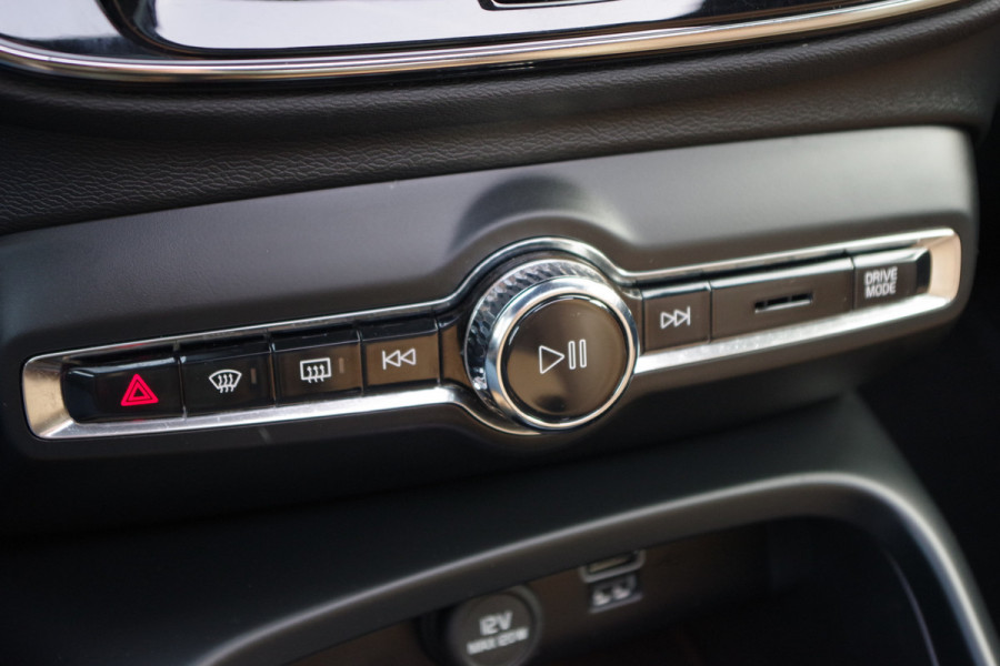 Volvo XC40 1.5 T5 Recharge 262 PK Inscription PHEV, Leder, Panoramadak, Winterpakket, H/K Sound,