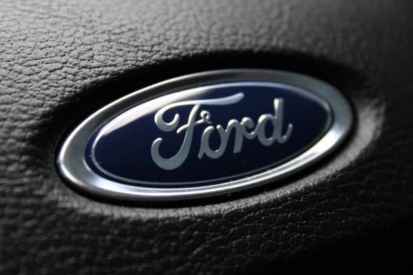 Ford Transit L2H2 170PK 330 Trend | BPM vrij | Betimmering laadruimte | Achteruitrijcamera | Stoelverwarming