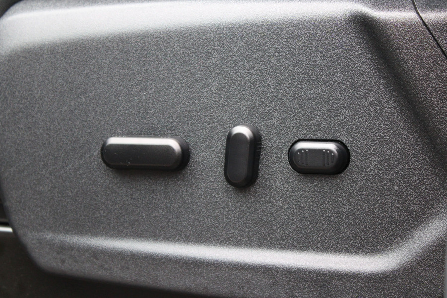 Ford Transit L2H2 170PK 330 Trend | BPM vrij | Betimmering laadruimte | Achteruitrijcamera | Stoelverwarming