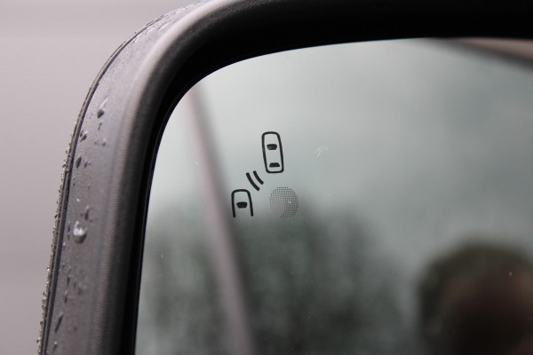 Ford Transit L2H2 170PK 330 Trend | BPM vrij | Betimmering laadruimte | Achteruitrijcamera | Stoelverwarming