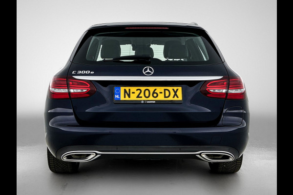 Mercedes-Benz C-Klasse Estate 300 e Business Solution Luxury ht metalen velgen | Navigatie| Elect bed voorstoelen met memory | Parking support | Inclusief 24 maanden MB Certified garantie voor Europa.
