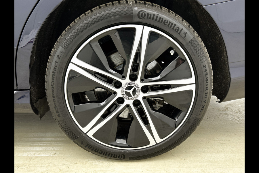 Mercedes-Benz C-Klasse Estate 300 e Business Solution Luxury ht metalen velgen | Navigatie| Elect bed voorstoelen met memory | Parking support | Inclusief 24 maanden MB Certified garantie voor Europa.