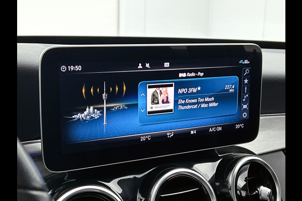 Mercedes-Benz C-Klasse Estate 300 e Business Solution Luxury ht metalen velgen | Navigatie| Elect bed voorstoelen met memory | Parking support | Inclusief 24 maanden MB Certified garantie voor Europa.