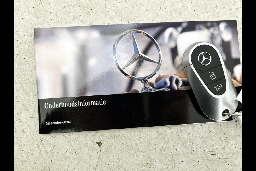 Mercedes-Benz GLC 200 4MATIC AMG Line Lichtmetalen velgen | Naviagtie | Panoramadak | elect. bed. voorstoelen met memory | MB-paasweekend