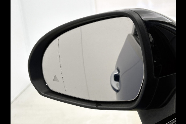 Mercedes-Benz GLC 200 4MATIC AMG Line Lichtmetalen velgen | Naviagtie | Panoramadak | elect. bed. voorstoelen met memory | MB-paasweekend