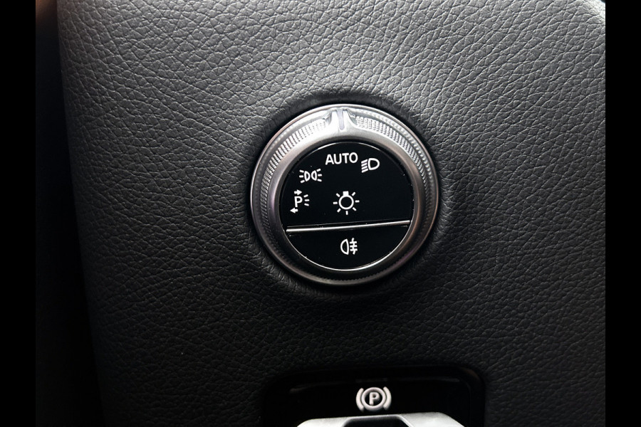 Mercedes-Benz GLC 200 4MATIC AMG Line Lichtmetalen velgen | Naviagtie | Panoramadak | elect. bed. voorstoelen met memory | MB-paasweekend