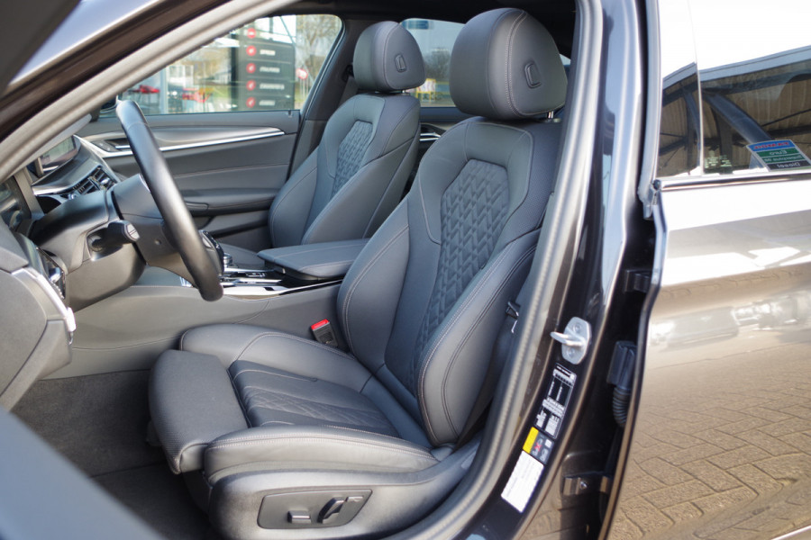 BMW 5 Serie 530e M-Sport Business Edition Plus 293 PK, Schuifdak, Driving Ass. Prof, Camera, Head-Up, Carplay