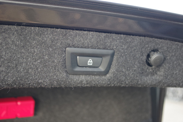 BMW 5 Serie 530e M-Sport Business Edition Plus 293 PK, Schuifdak, Driving Ass. Prof, Camera, Head-Up, Carplay