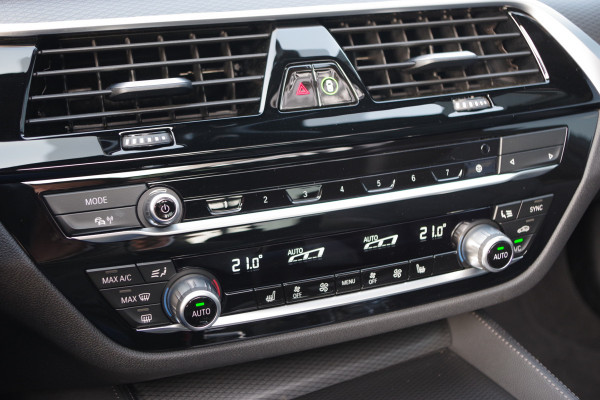 BMW 5 Serie 530e M-Sport Business Edition Plus 293 PK, Schuifdak, Driving Ass. Prof, Camera, Head-Up, Carplay