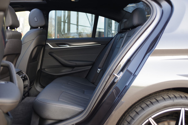 BMW 5 Serie 530e M-Sport Business Edition Plus 293 PK, Schuifdak, Driving Ass. Prof, Camera, Head-Up, Carplay