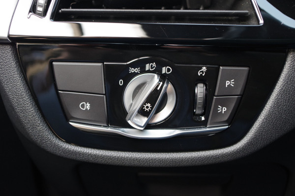 BMW 5 Serie 530e M-Sport Business Edition Plus 293 PK, Schuifdak, Driving Ass. Prof, Camera, Head-Up, Carplay