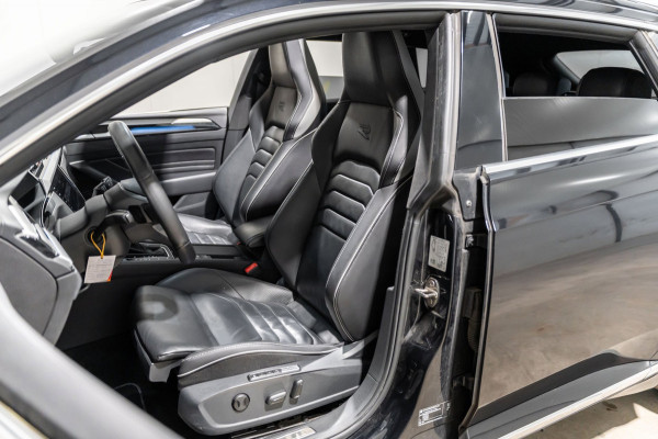 Volkswagen Arteon Shooting Brake 2.0 TSI R-Line DSG PANO LEDER IQ