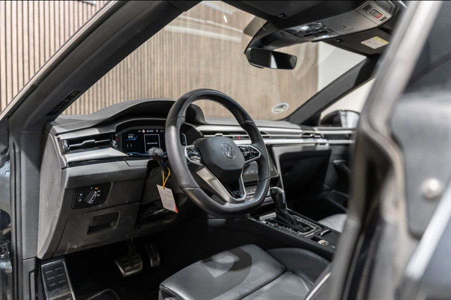 Volkswagen Arteon Shooting Brake 2.0 TSI R-Line DSG PANO LEDER IQ