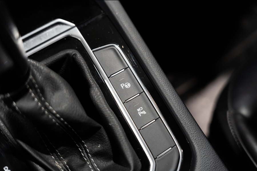 Volkswagen Arteon Shooting Brake 2.0 TSI R-Line DSG PANO LEDER IQ