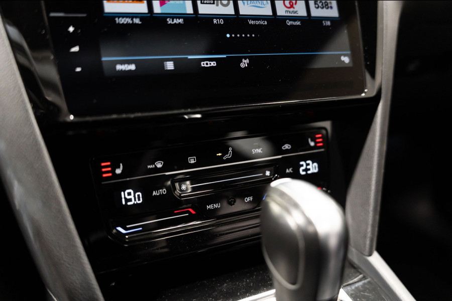 Volkswagen Arteon Shooting Brake 2.0 TSI R-Line DSG PANO LEDER IQ