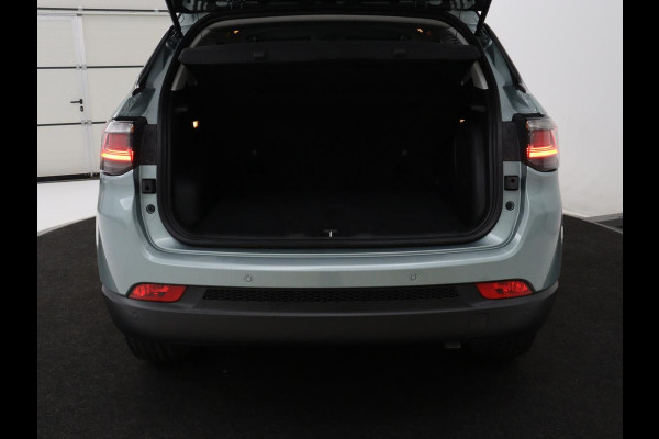 Jeep Compass 1.5T e-Hybrid Limited | 360 Camera | Adaptive cruise | Alpine Sound | Half leder | Carplay | Navigatie | Keyless | Dodehoek detectie | Full LED | Climate control | Bluetooth