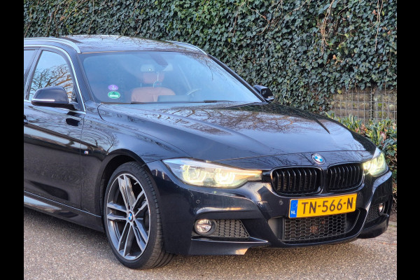BMW 3 Serie Touring 320i M Sport Individual Panoramdak Apple CarPlay Nbt Evo Navi Pro M Edition
