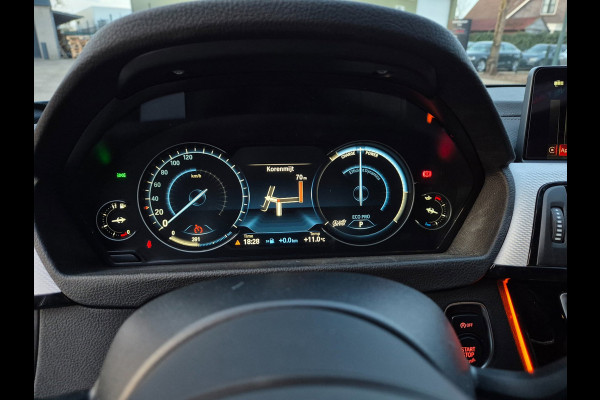 BMW 3 Serie Touring 320i M Sport Individual Panoramdak Apple CarPlay Nbt Evo Navi Pro M Edition