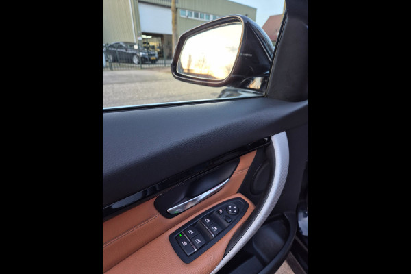 BMW 3 Serie Touring 320i M Sport Individual Panoramdak Apple CarPlay Nbt Evo Navi Pro M Edition